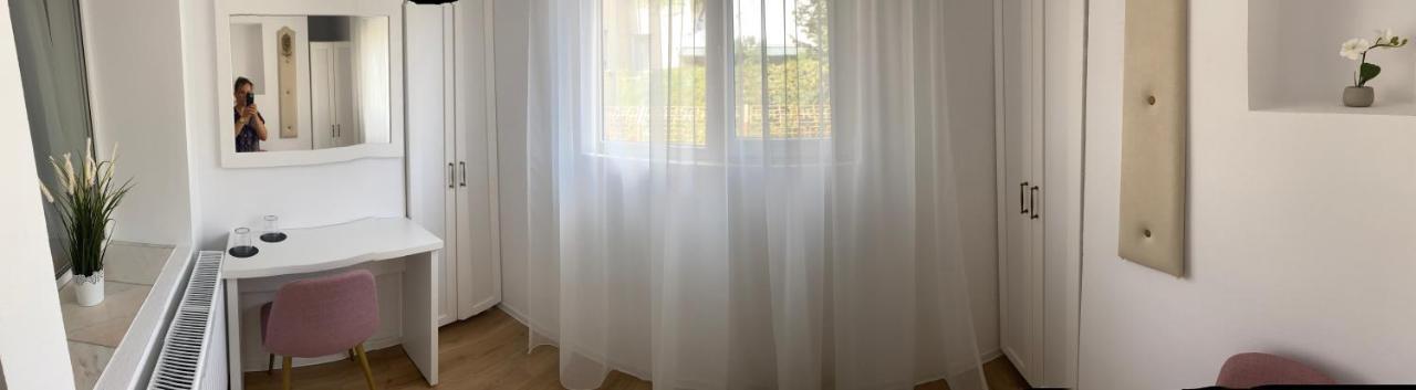 Casa Cattleya Hotel Targu Jiu Bagian luar foto