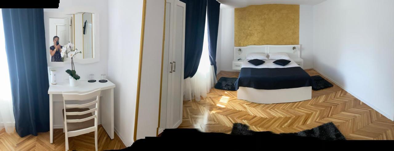 Casa Cattleya Hotel Targu Jiu Bagian luar foto