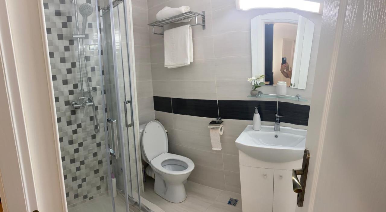 Casa Cattleya Hotel Targu Jiu Bagian luar foto